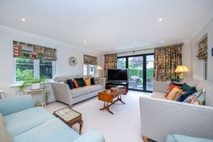 Family Room- click for photo gallery